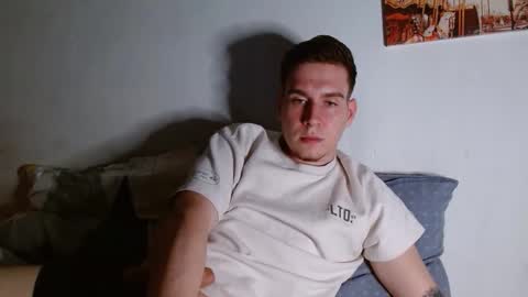 magic_fantasy77 online show from 05-06-26, 09:42