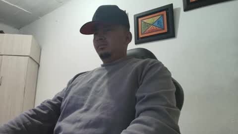 magic_milk23 online show from 10-22-25, 05:52