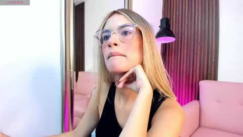 Snapshot of magic_rouse chatting on 02-06-26, 01:10 M Rss online show from 02-06-26, 01:10