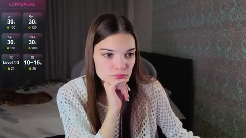 Snapshot of magic_shy chatting on 11-19-25, 01:49 Merry online show from 11-19-25, 01:49