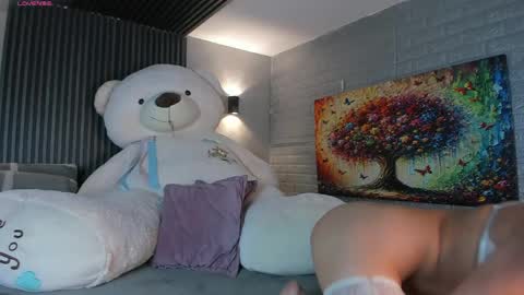 Snapshot of magic_zahara chatting on 05-31-26, 04:09 magic_zahara online show from 05-31-26, 04:09
