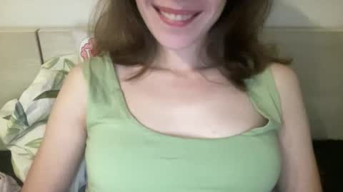 magicgirl50053 online show from 05-05-26, 06:16