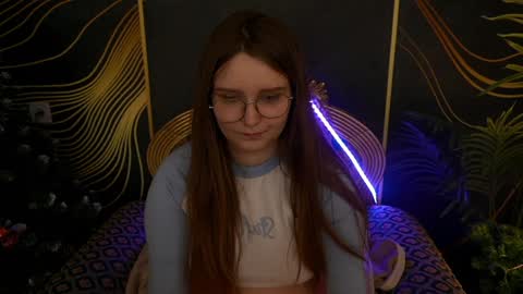 Snapshot of magicpeachhs chatting on 01-20-25, 04:34 Emily online show from 01-20-25, 04:34