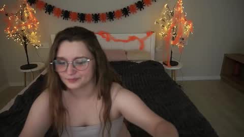 Emily online show from 10-27-25, 07:40