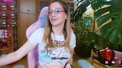 Nicole online show from 02-16-25, 05:48