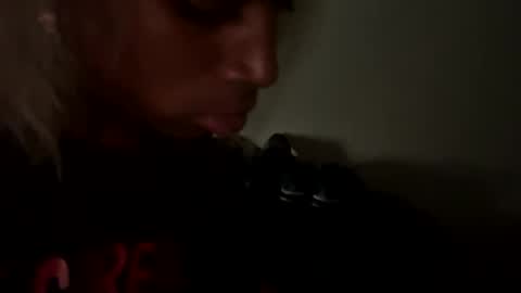 Snapshot of magiicboo chatting on 11-08-25, 10:52 magiicboo online show from 11-08-25, 10:52