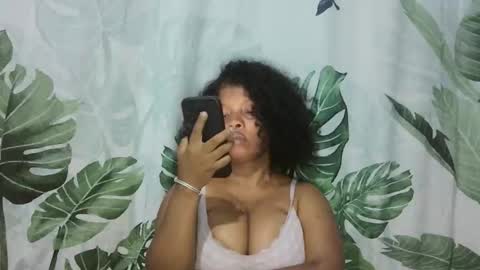 magniah online show from 11-25-25, 03:34