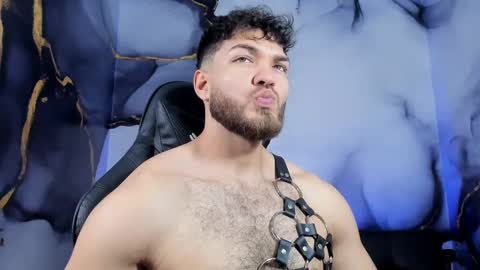 Snapshot of magnus_77 chatting on 03-11-25, 02:18 PRINCE online show from 03-11-25, 02:18