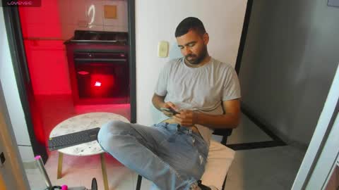 Snapshot of magnus_alejo chatting on 05-23-26, 11:03 Magnus Alejo online show from 05-23-26, 11:03