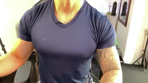 If you want me to use the Lovense please let me know  --    online show from 06-01-26, 05:58