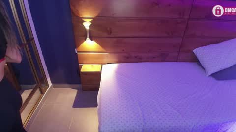 Snapshot of mahia_queen chatting on 01-18-25, 10:49 Dani online show from 01-18-25, 10:49