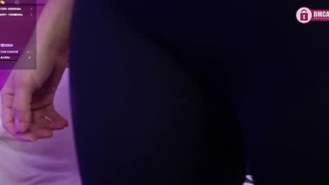 Snapshot of mahia_queen chatting on 01-31-25, 11:24 Dani online show from 01-31-25, 11:24