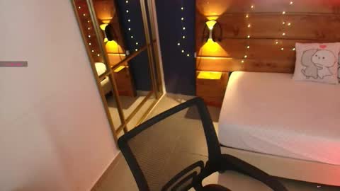 Dani online show from 10-23-25, 11:09