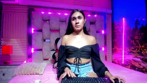 mahiara hot online show from 07-14-26, 04:28