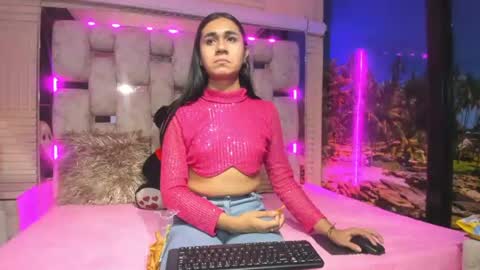 mahiara hot online show from 07-14-26, 12:33