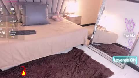 maia_520 online show from 11-20-25, 06:40