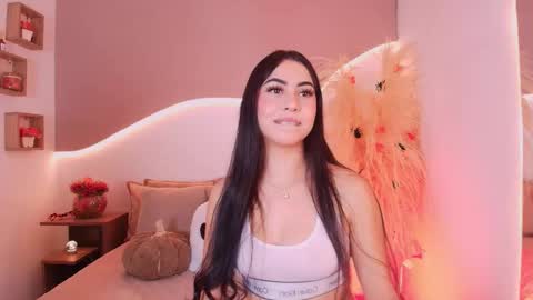 Snapshot of maia_lia_ chatting on 10-26-25, 11:09 MAIA  LIA  online show from 10-26-25, 11:09