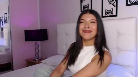Snapshot of maia_reficco chatting on 06-01-26, 07:59 Maia Reficco online show from 06-01-26, 07:59