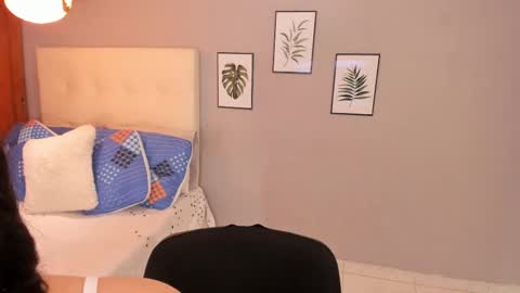 Maia online show from 11-10-25, 12:15