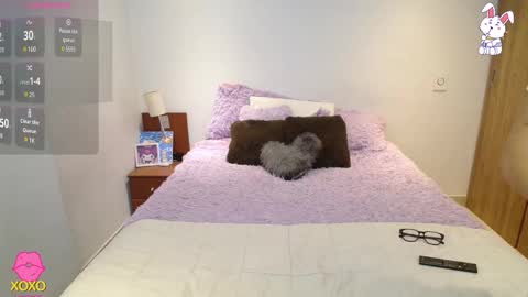 Snapshot of maiaa_evans chatting on 11-11-25, 02:33 t online show from 11-11-25, 02:33