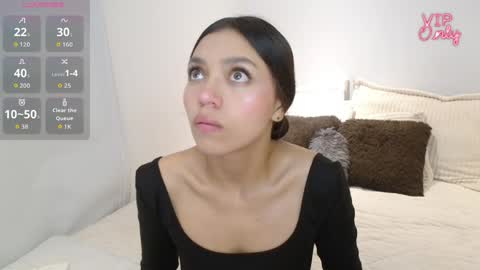 Snapshot of maiaa_evans chatting on 05-24-26, 04:28 t online show from 05-24-26, 04:28