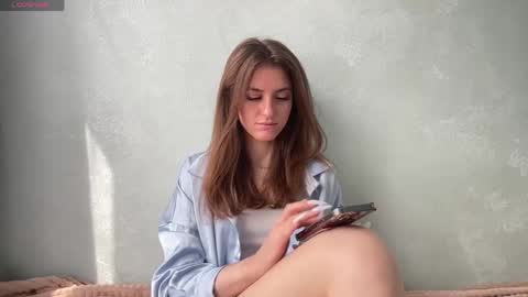 Snapshot of maiabarthe chatting on 05-12-26, 08:55 M I A online show from 05-12-26, 08:55