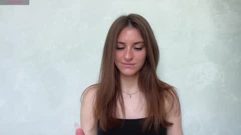 Snapshot of maiabarthe chatting on 05-22-26, 08:10 M I A online show from 05-22-26, 08:10