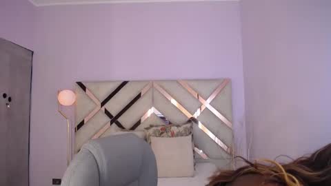 Maia Charris online show from 04-11-26, 12:09