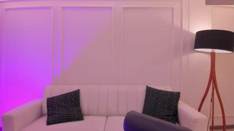  Maia  online show from 09-16-25, 06:31