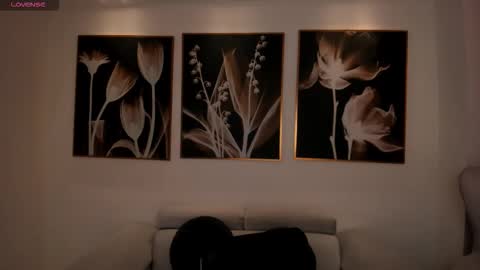  Maia  online show from 11-03-25, 11:33