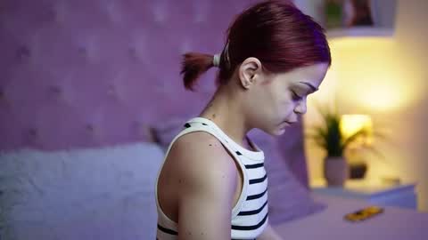  Maia  online show from 03-29-26, 08:42