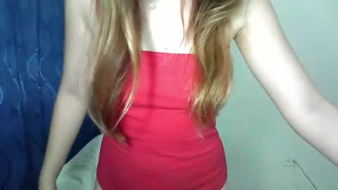 Snapshot of maiarosse_ chatting on 05-29-26, 03:15 MaiaRosse online show from 05-29-26, 03:15