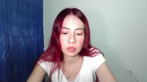 Snapshot of maiarosse_ chatting on 06-11-26, 02:33 MaiaRosse online show from 06-11-26, 02:33