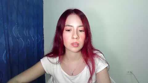 Snapshot of maiarosse_ chatting on 06-11-26, 02:53 MaiaRosse online show from 06-11-26, 02:53