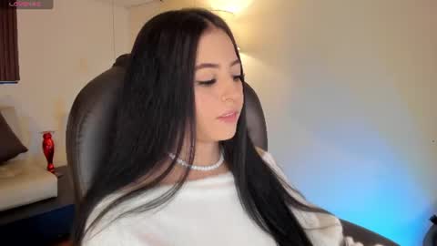 Snapshot of maiiitee_ chatting on 07-20-26, 01:35 Mait online show from 07-20-26, 01:35