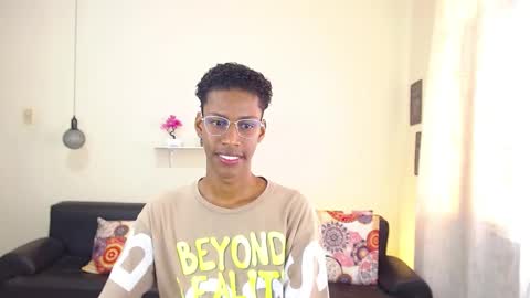 I am Maik online show from 02-06-25, 01:32