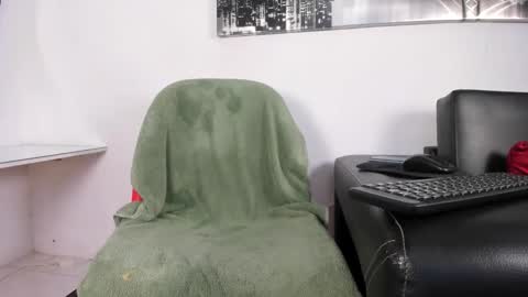 Snapshot of maikol_twinkx chatting on 03-23-26, 12:03 maikol_twinkx online show from 03-23-26, 12:03