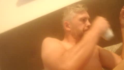Snapshot of maikusch chatting on 06-27-26, 06:07 maikusch online show from 06-27-26, 06:07
