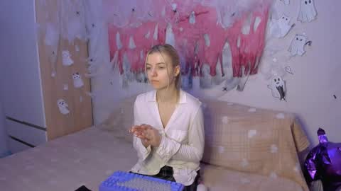 Your kitty online show from 12-10-24, 03:12