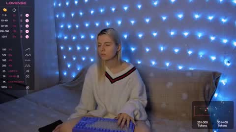 Your kitty online show from 12-19-24, 03:30