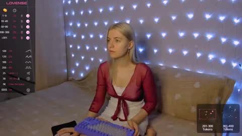 Your kitty online show from 01-10-25, 03:37