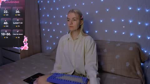 Your kitty online show from 11-02-25, 03:58