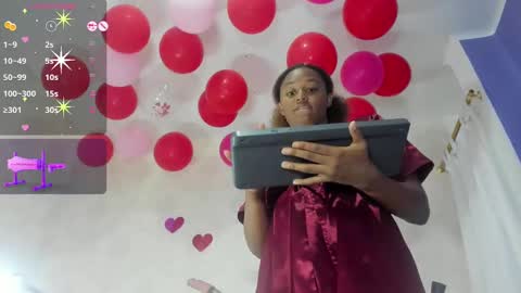 Mailyn online show from 02-12-25, 01:09