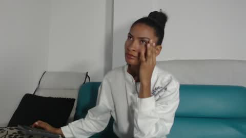mailyn_gold online show from 06-19-26, 11:47
