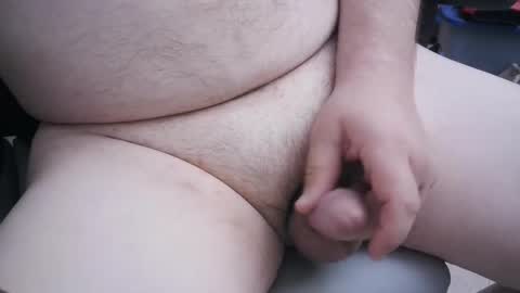 Snapshot of mainttech chatting on 11-22-25, 05:12 Gilly online show from 11-22-25, 05:12