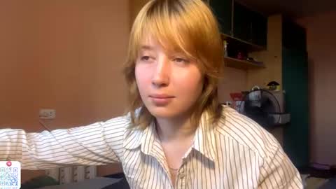 Snapshot of maisawin chatting on 06-27-26, 02:01 Evie online show from 06-27-26, 02:01