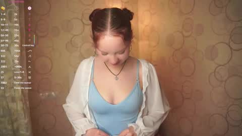 Maisie online show from 11-25-25, 03:01