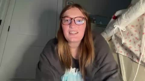 Snapshot of maisystellaxx chatting on 07-14-26, 02:27 maisystellaxx online show from 07-14-26, 02:27