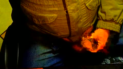Snapshot of maitai42 chatting on 07-04-26, 01:12 Maitai42 online show from 07-04-26, 01:12