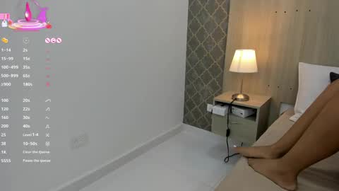 Snapshot of maite_jhon chatting on 03-05-25, 06:12 online show from 03-05-25, 06:12